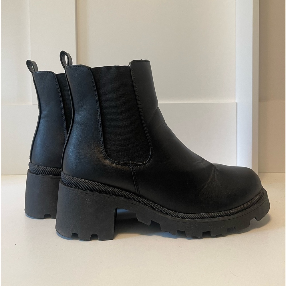 Madden Girl Triumph Boots
